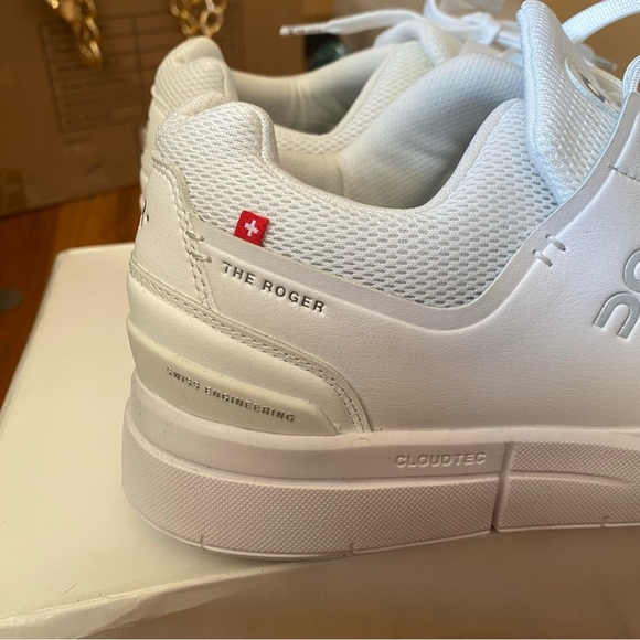 On cloud The Roger Advantage All White On Running Sneakers shoes Revolve 10